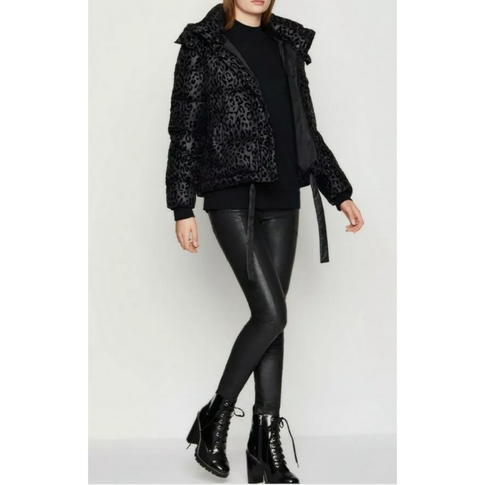 BCBGeneration Hooded Midweight Puffer Jacket Black/Leopard Color